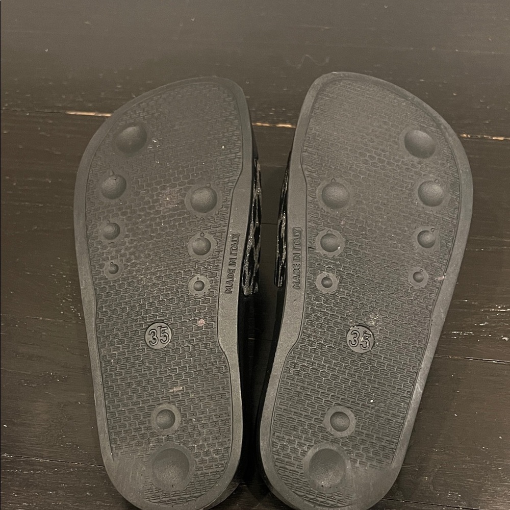 Balmain Black Textured Slides Size 35 - Picture 3 of 6